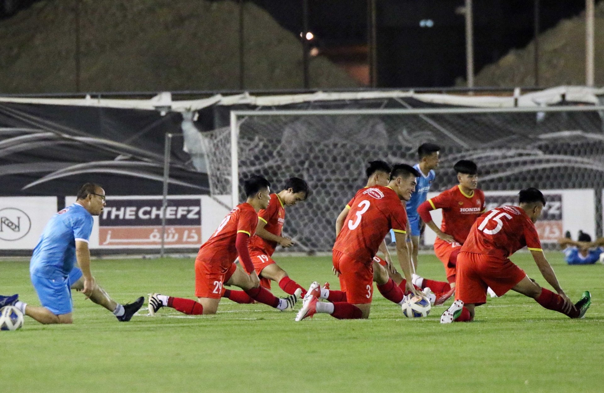 Đội tuyển Việt Nam sẽ đối đầu với đội tuyển Trung Quốc vào ngày 7-10 tại UAE