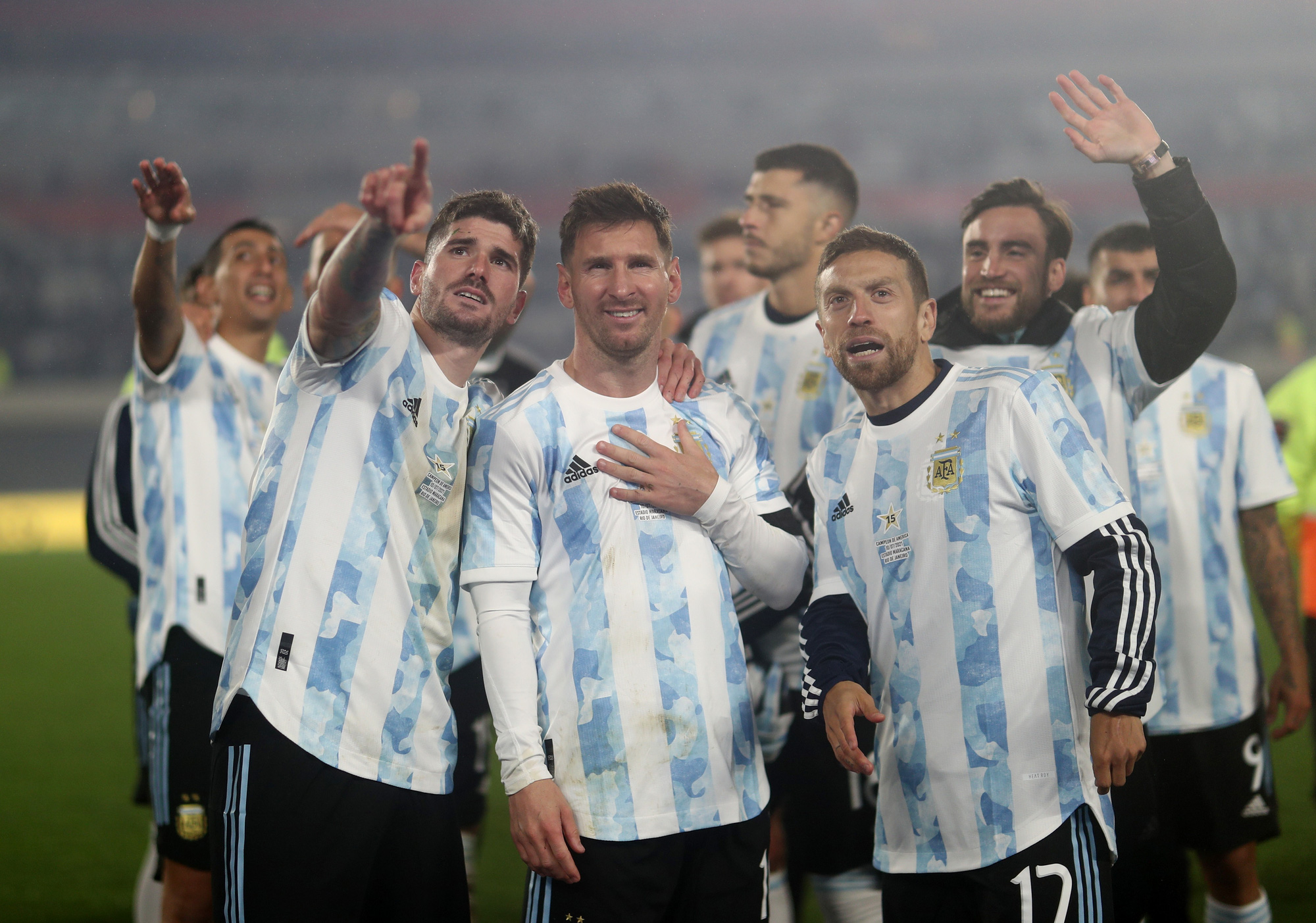 Lionel Messi lập cú hat-trick giúp Argentina dành chiến thắng
