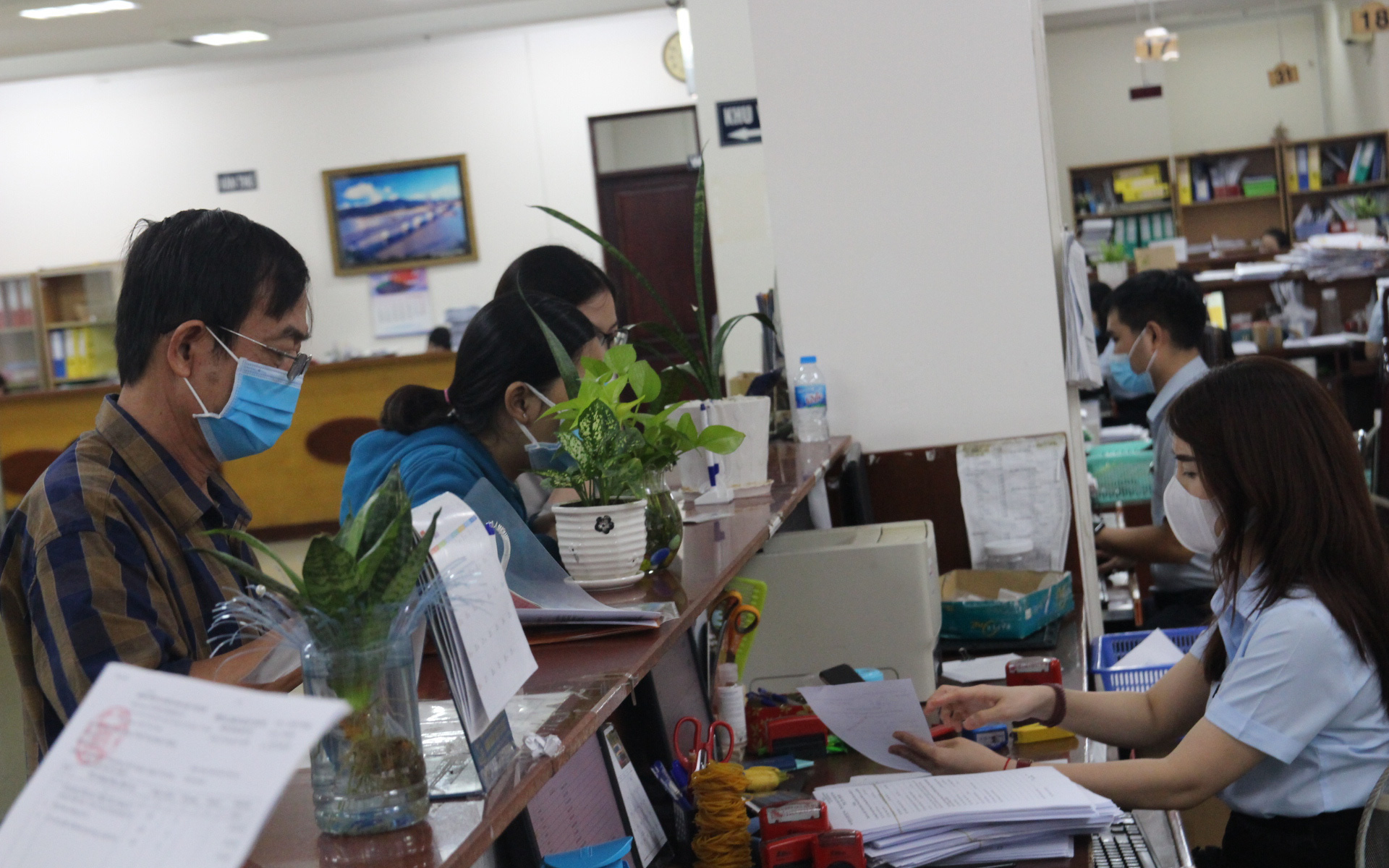 BHXH Việt Nam: NLĐ không bị ảnh hưởng khi giảm mức đóng quỹ lao động